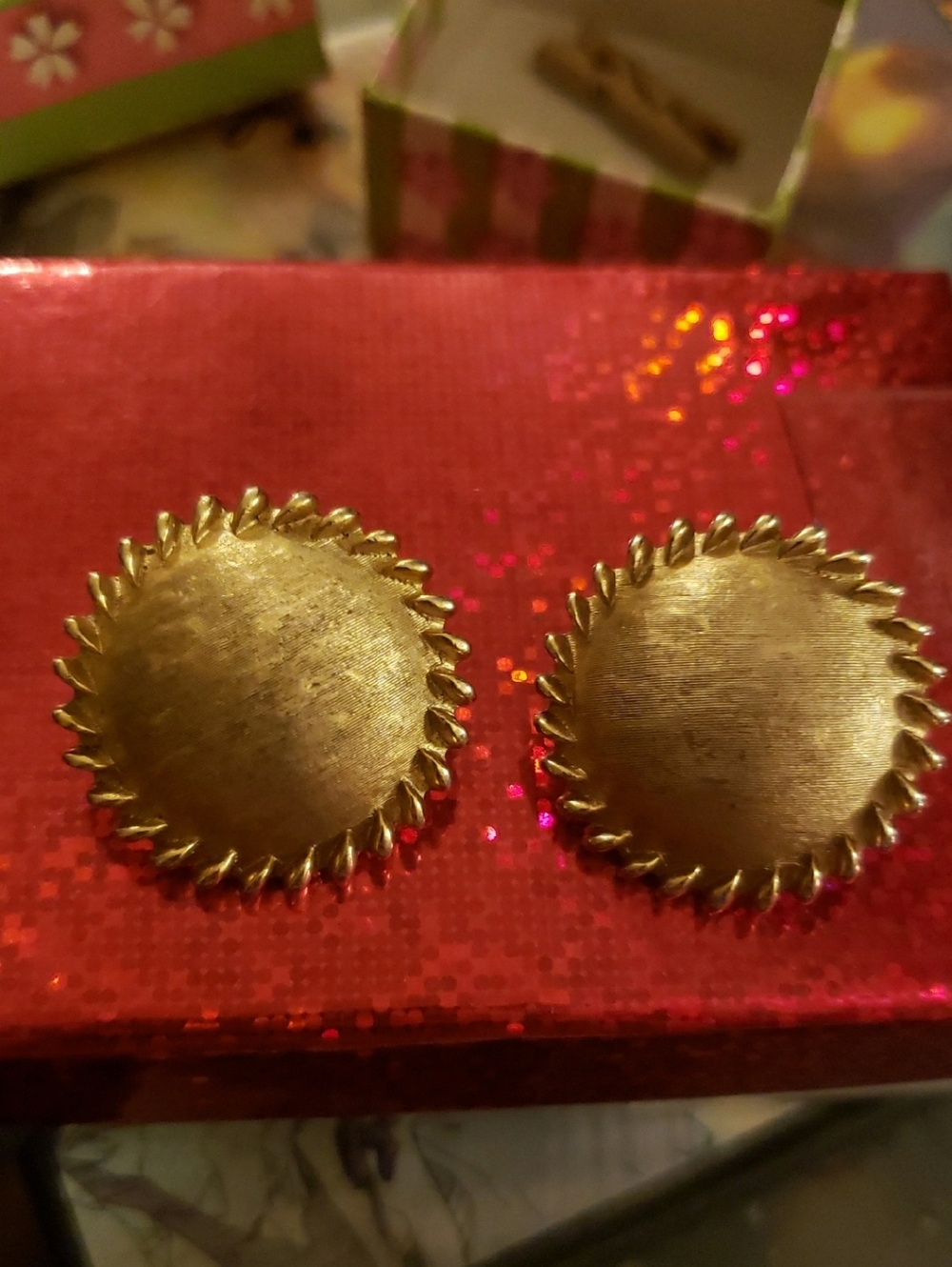 Vintage Crown Trifari Gold‑Tone Sunburst Clip‑On Earrings (Signed)